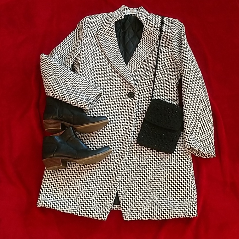Chicwish Double Breasted Black & Cream Coat